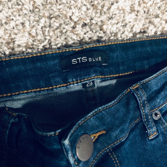 Stylish Bleached Skinny Jeans - Picture 2 of 3